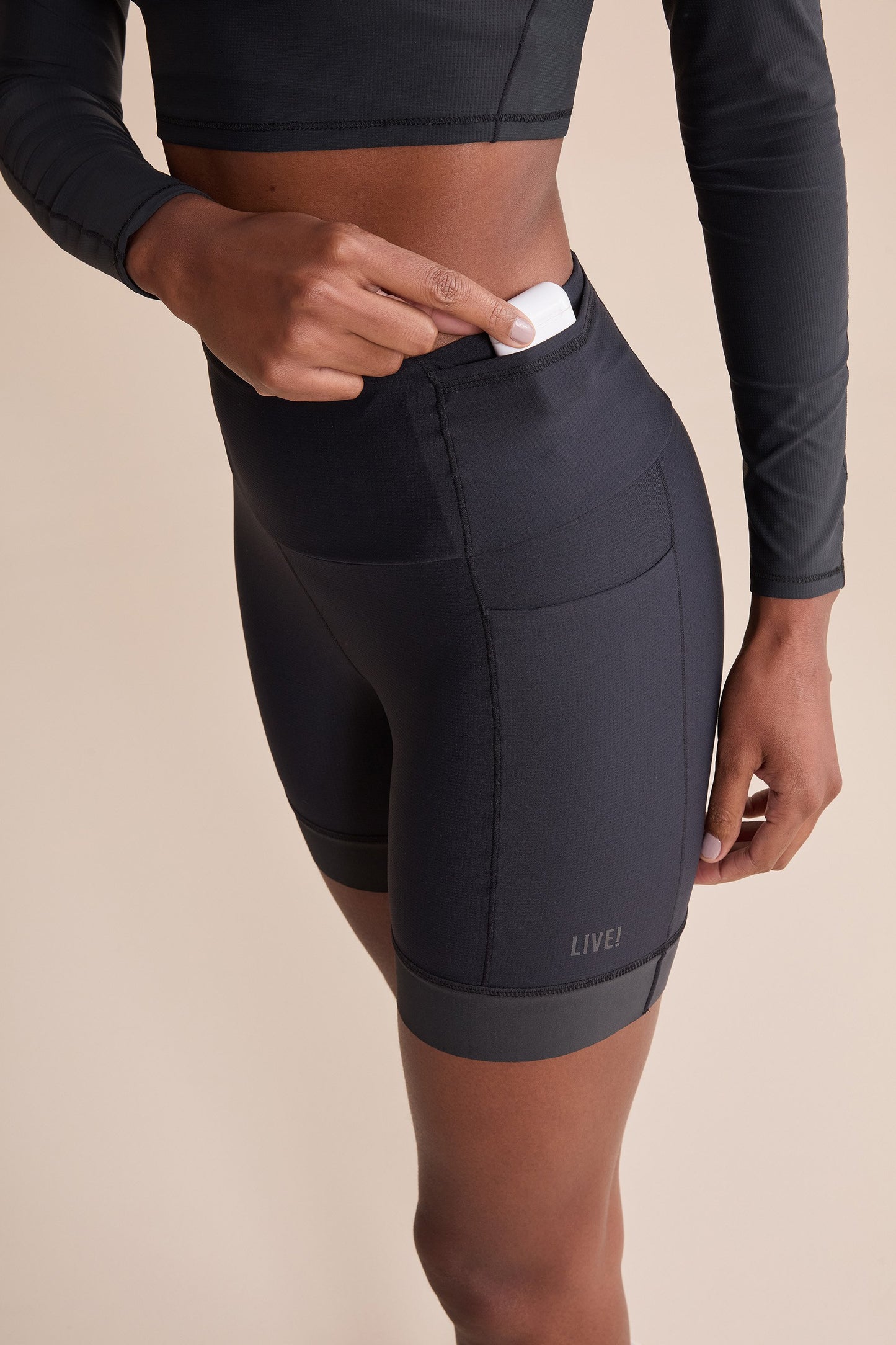 Six Pockets Speed Long Shorts