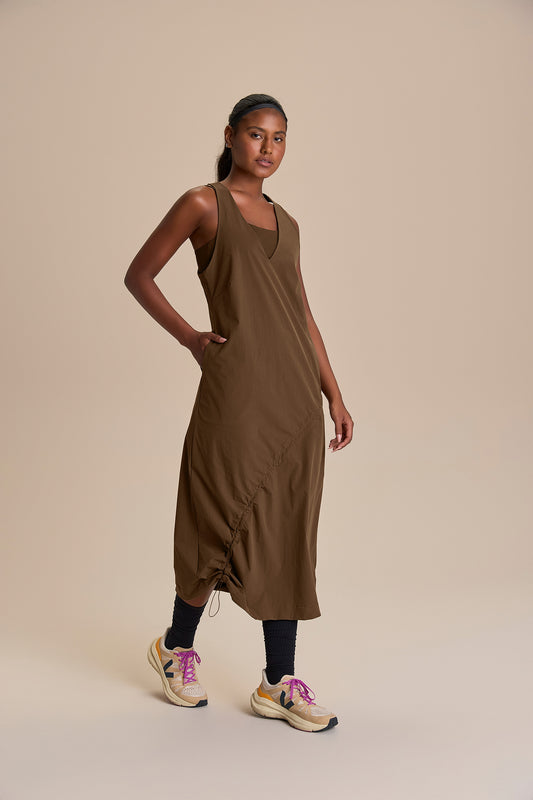 V Air Vast Nutmeg Dress