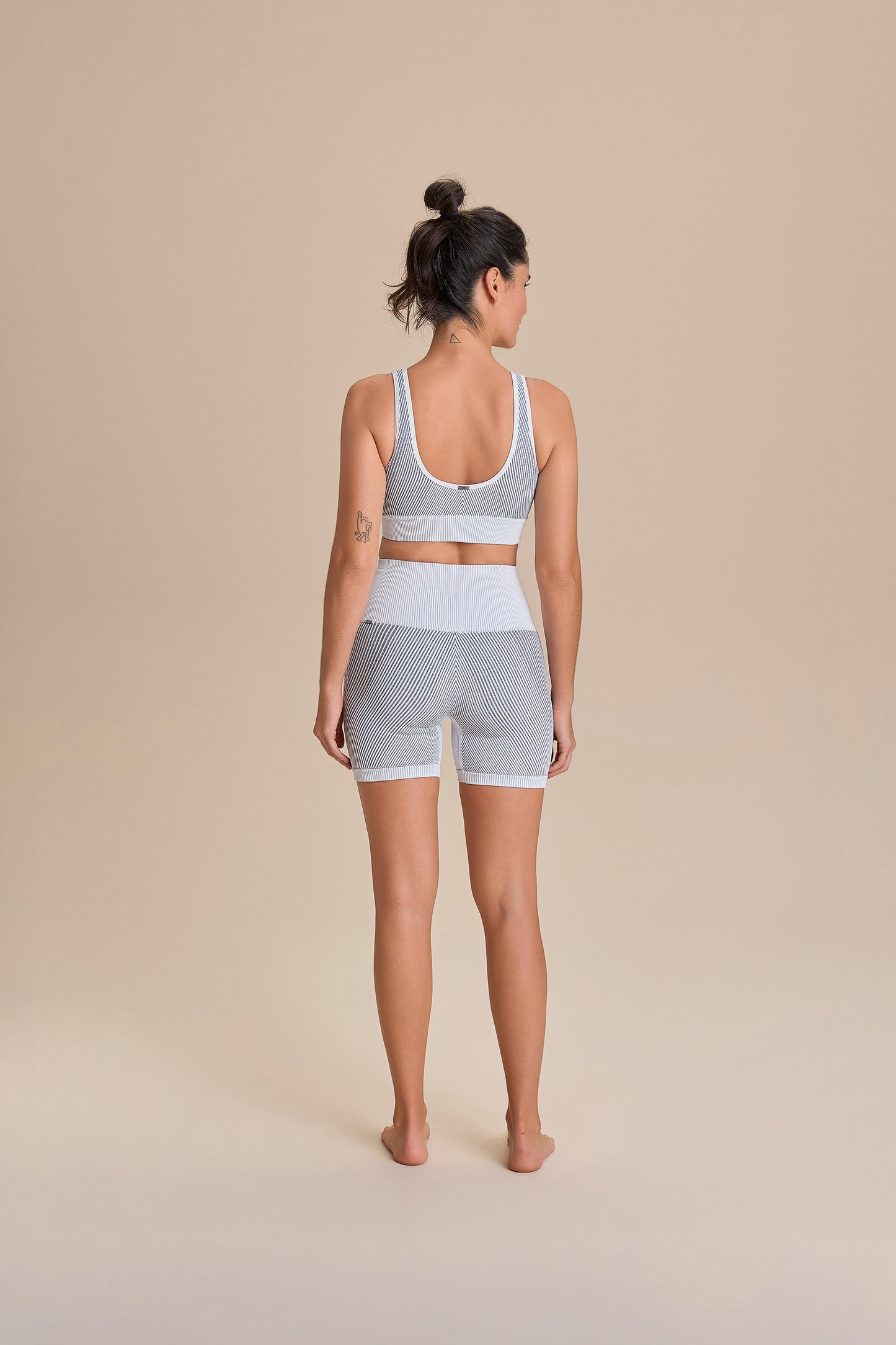 Seamless Knit® Diagonal Shorts