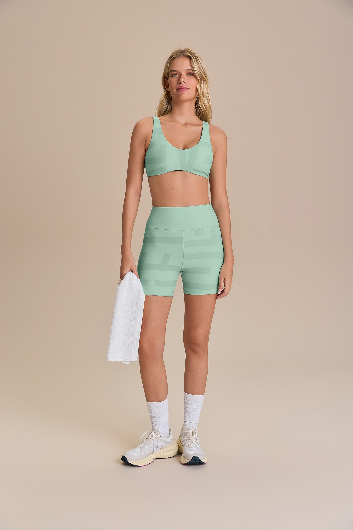 LIVE! Hydefit® Adaptiv Shorts