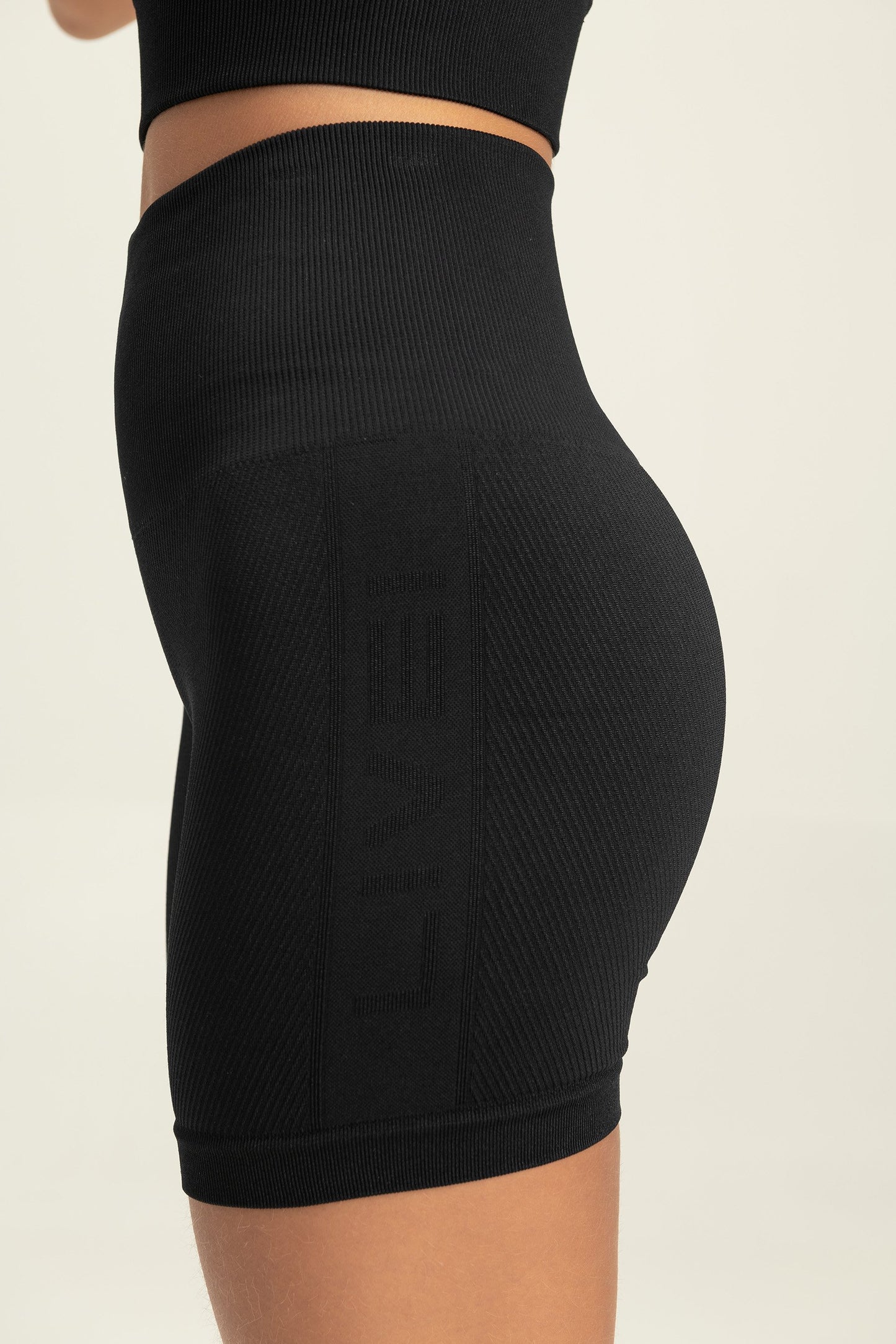 LIVE! Seamless Shorts