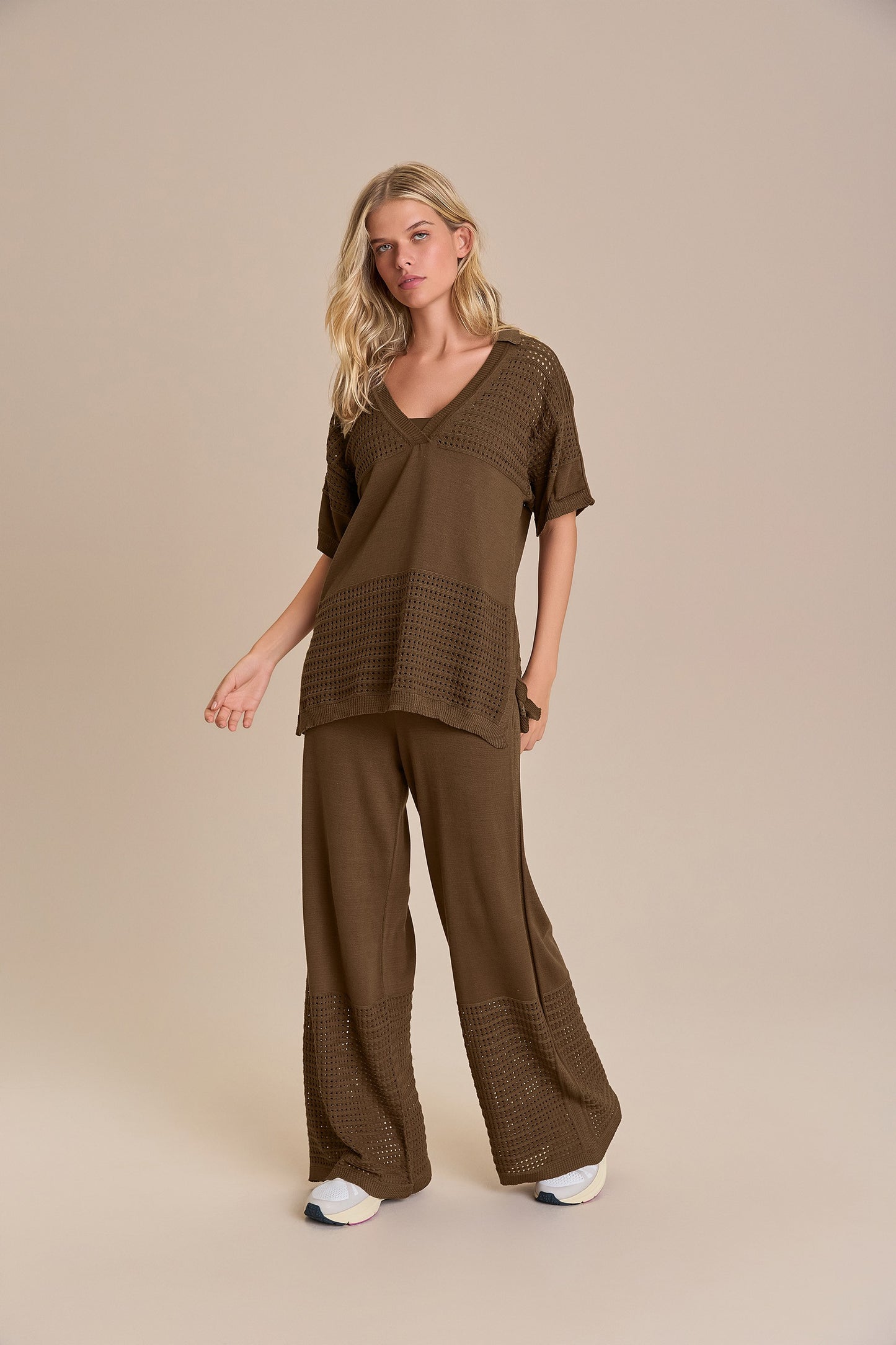 Sporty Knit V Shirt