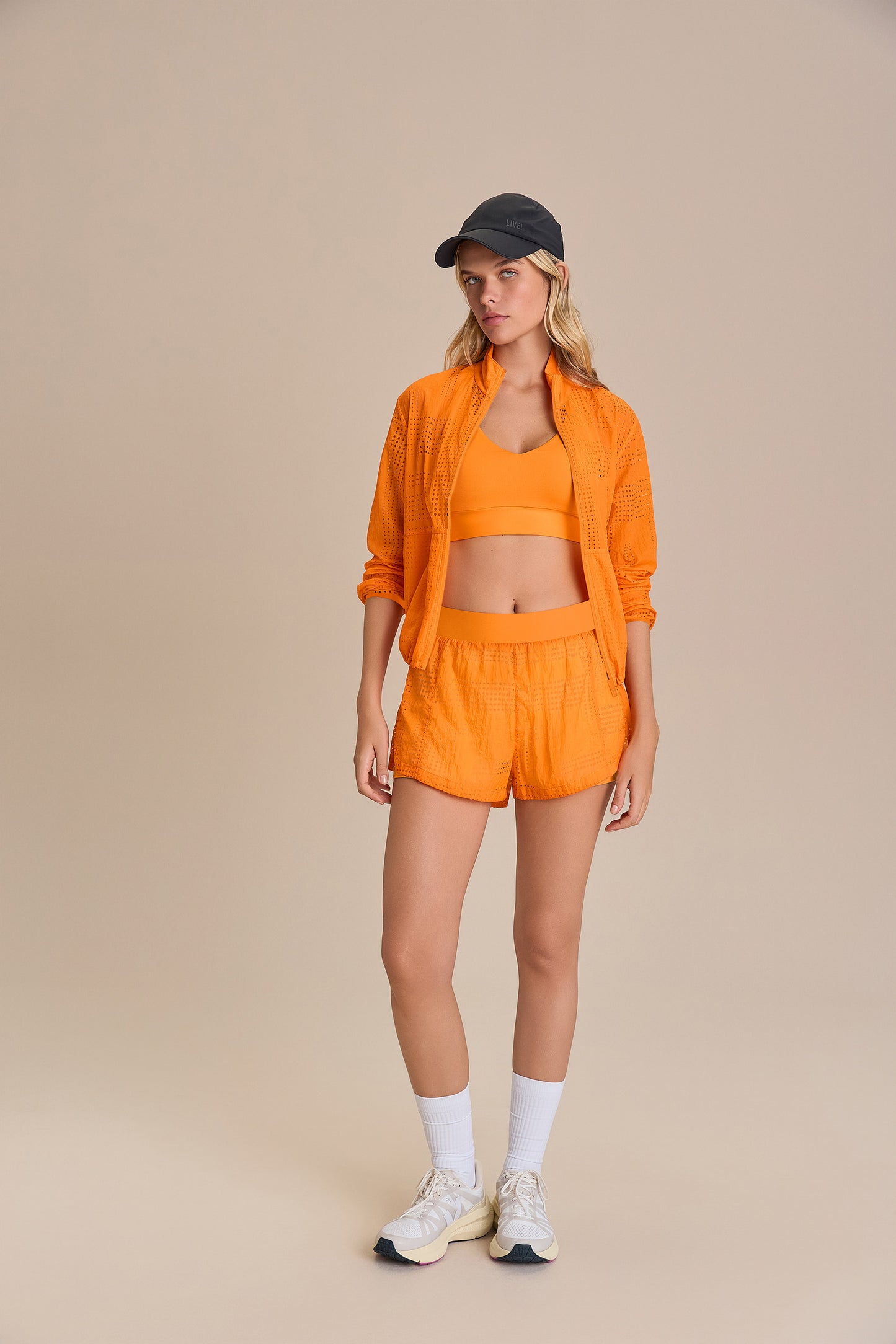 Air Dot Shorts