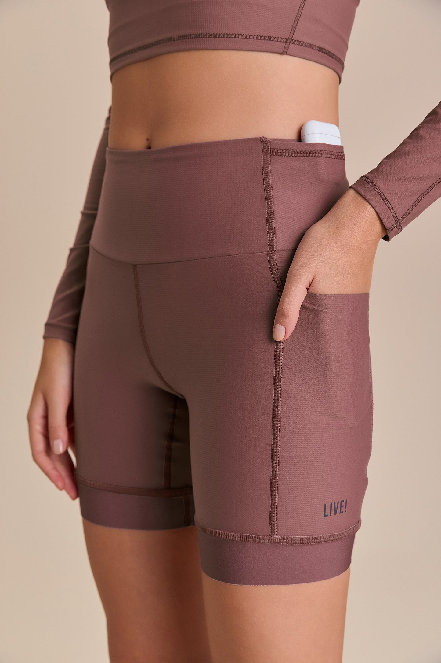Six Pockets Speed Long Shorts