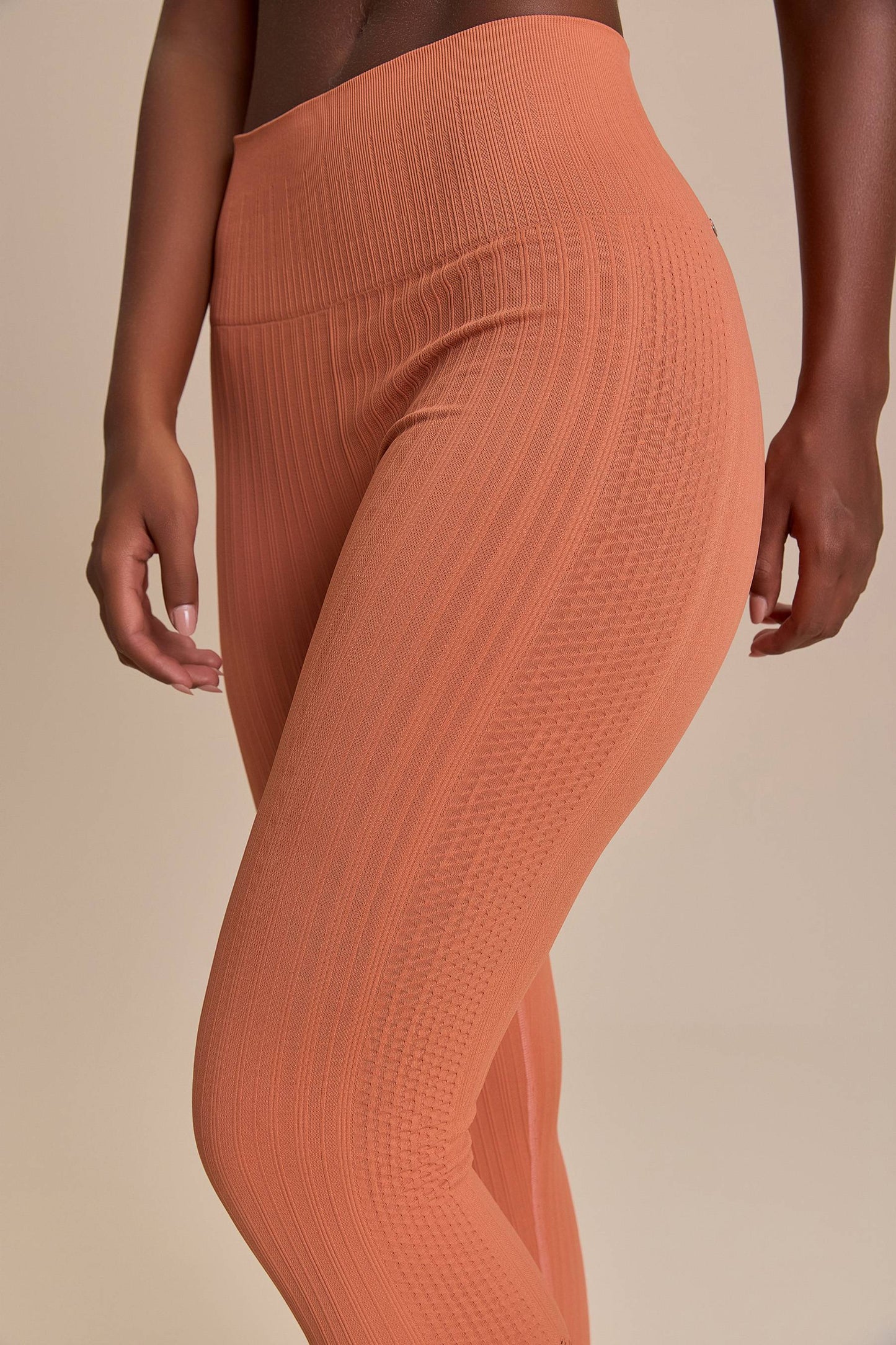 Seamless Pulse Stirrup Leggings
