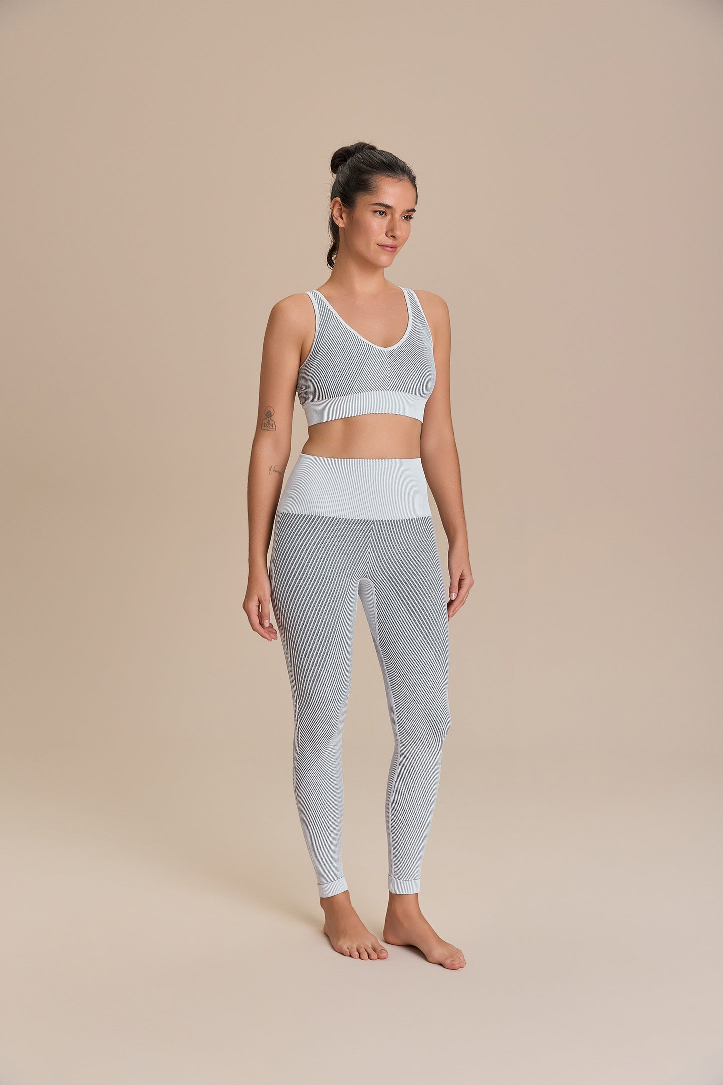 Seamless Knit® Diagonal V Bra