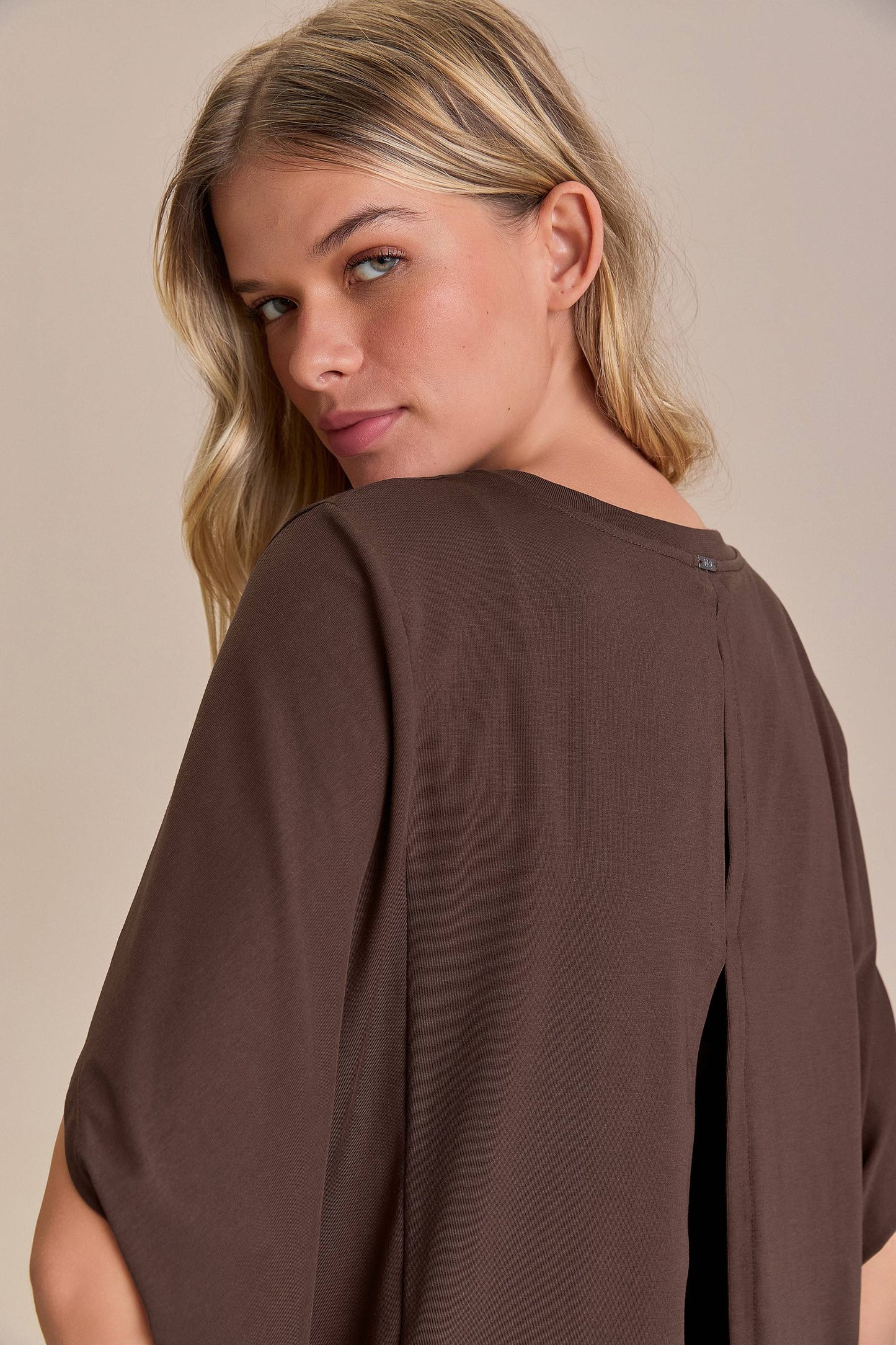 Pima Slim Hexagon Top