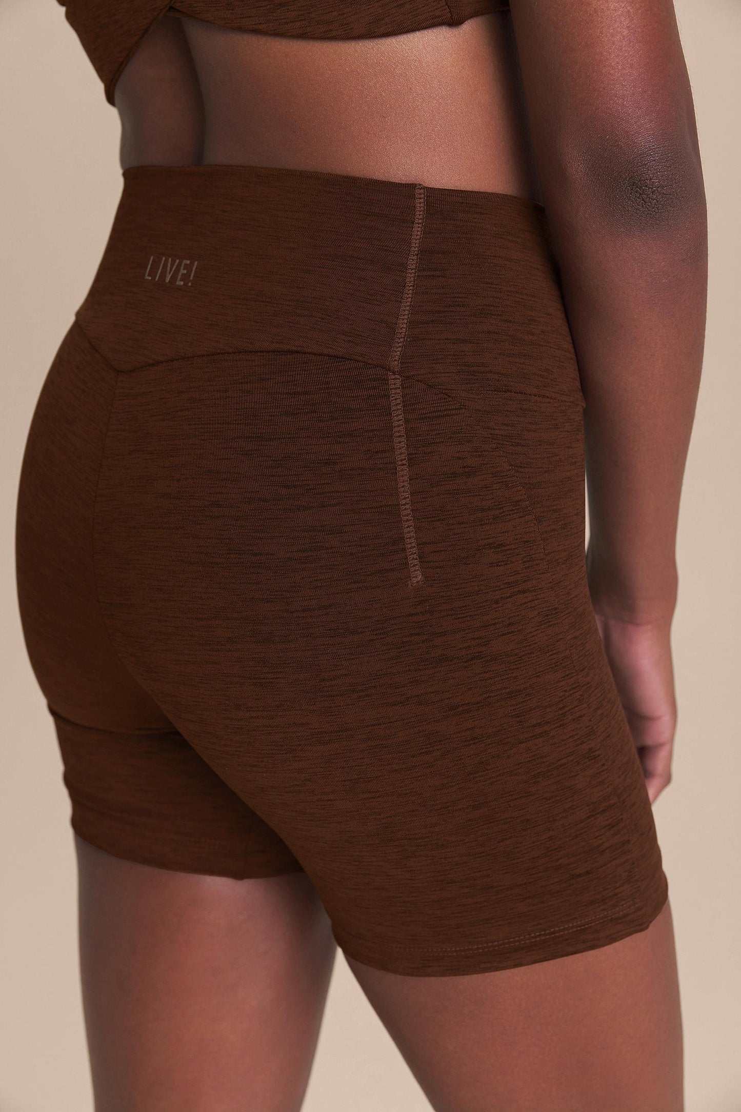Groove Seam Shorts