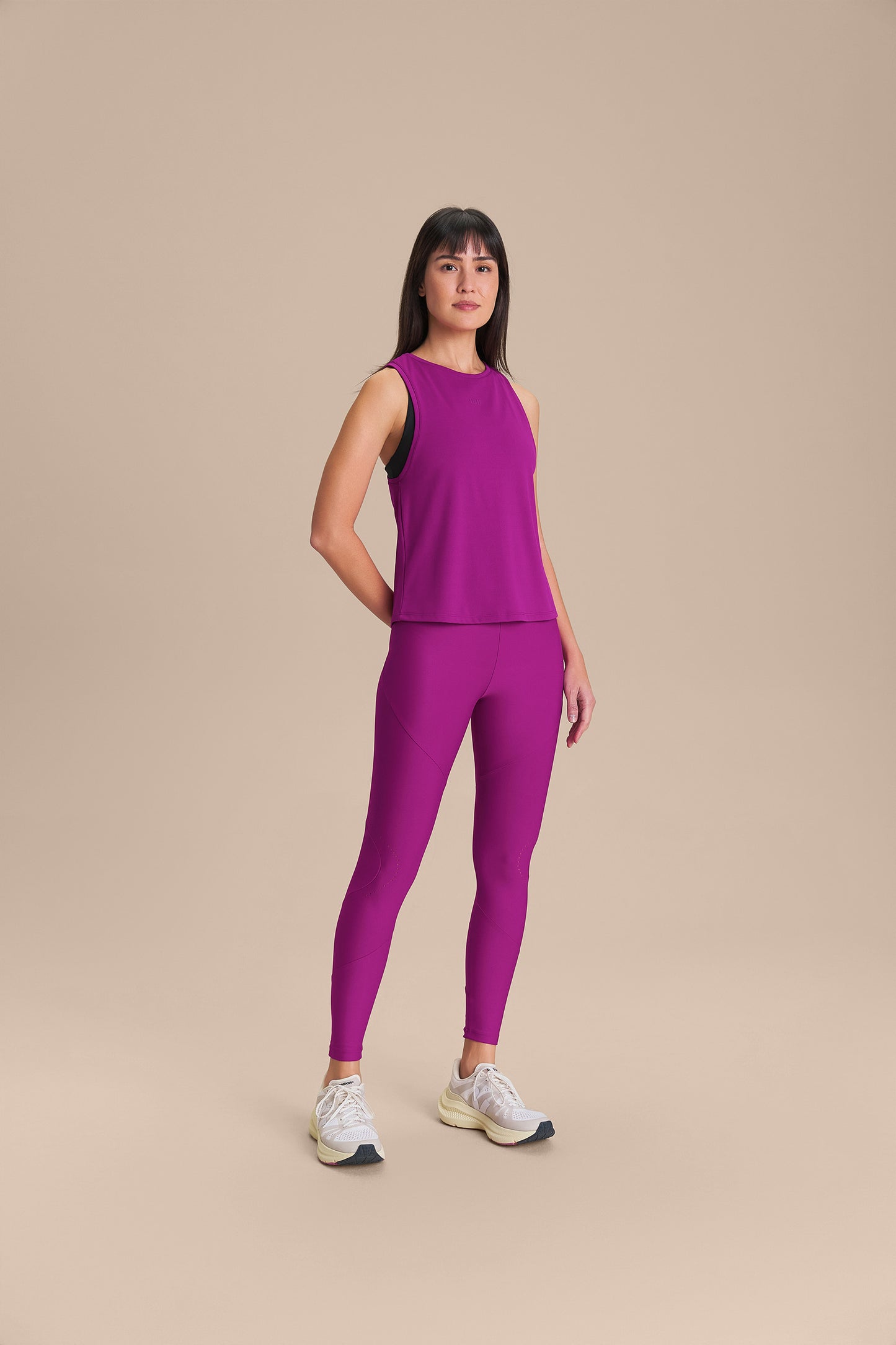 Up Loose Twist Tank