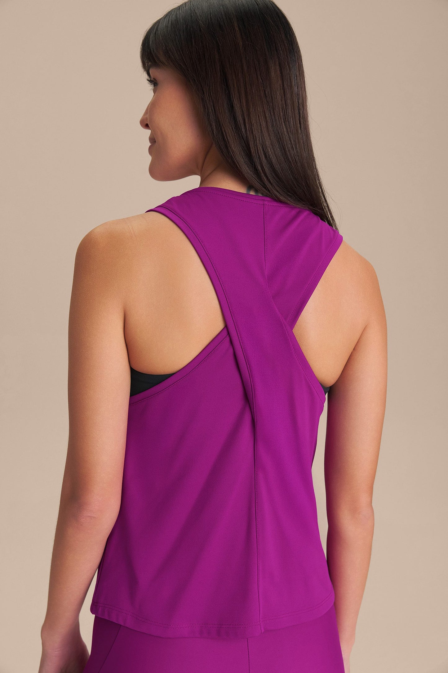 Up Loose Twist Tank