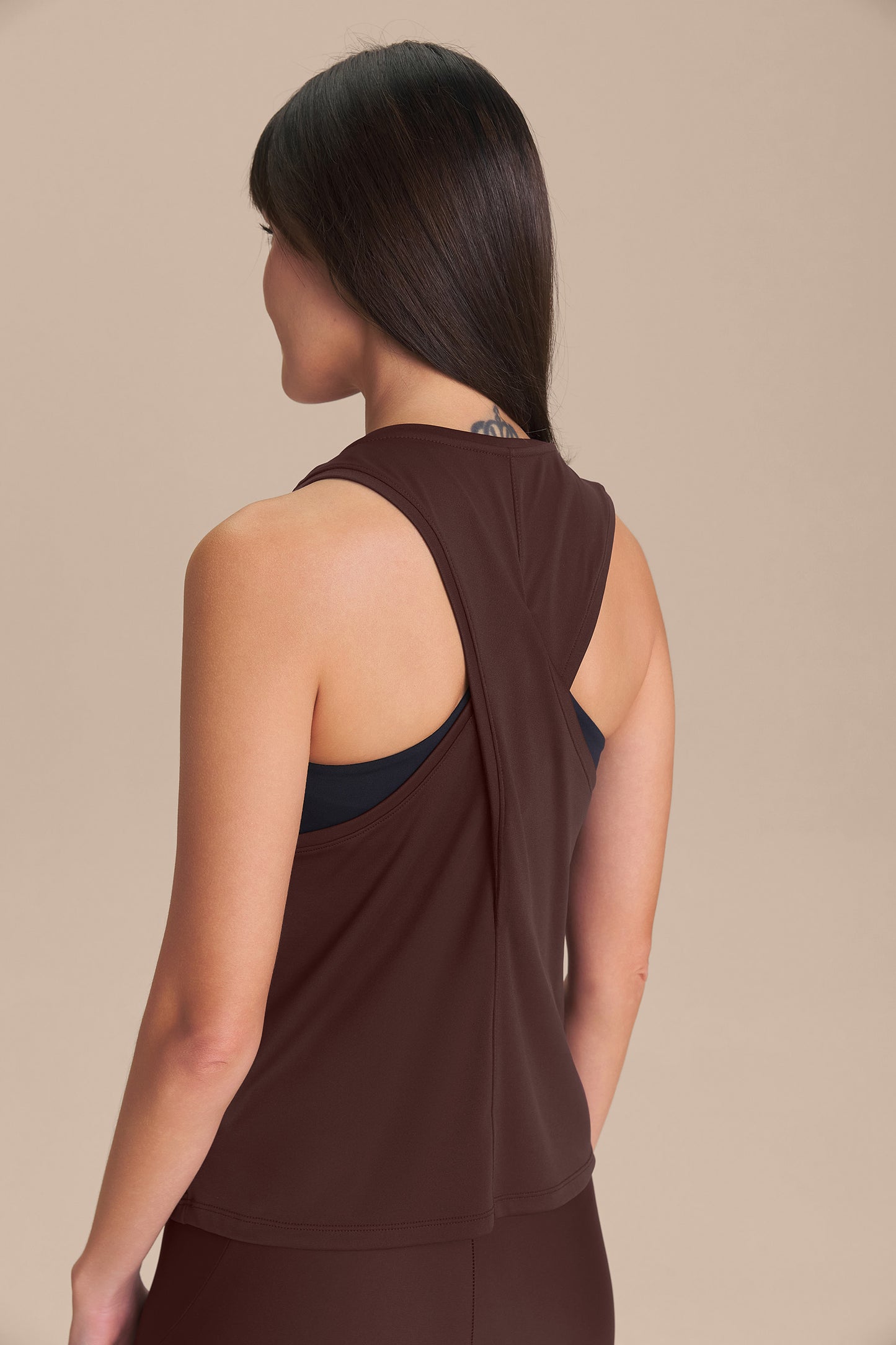 Up Loose Twist Tank