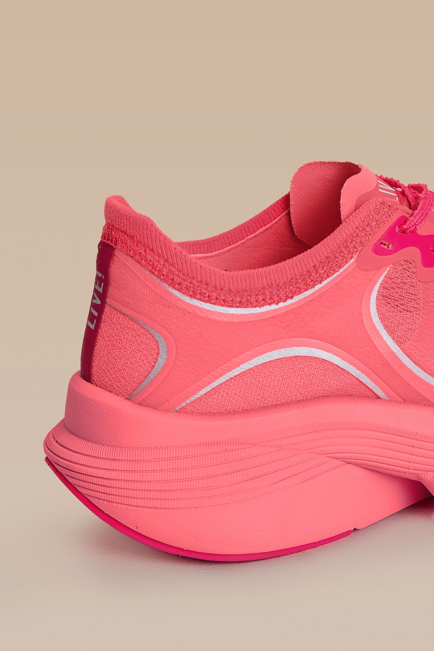 LIVE! LOOP Running Shoe