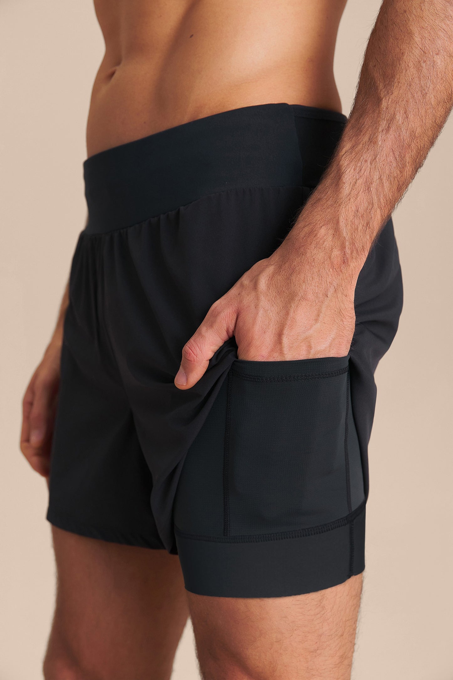 Men's Run Six Pockets Short 4''