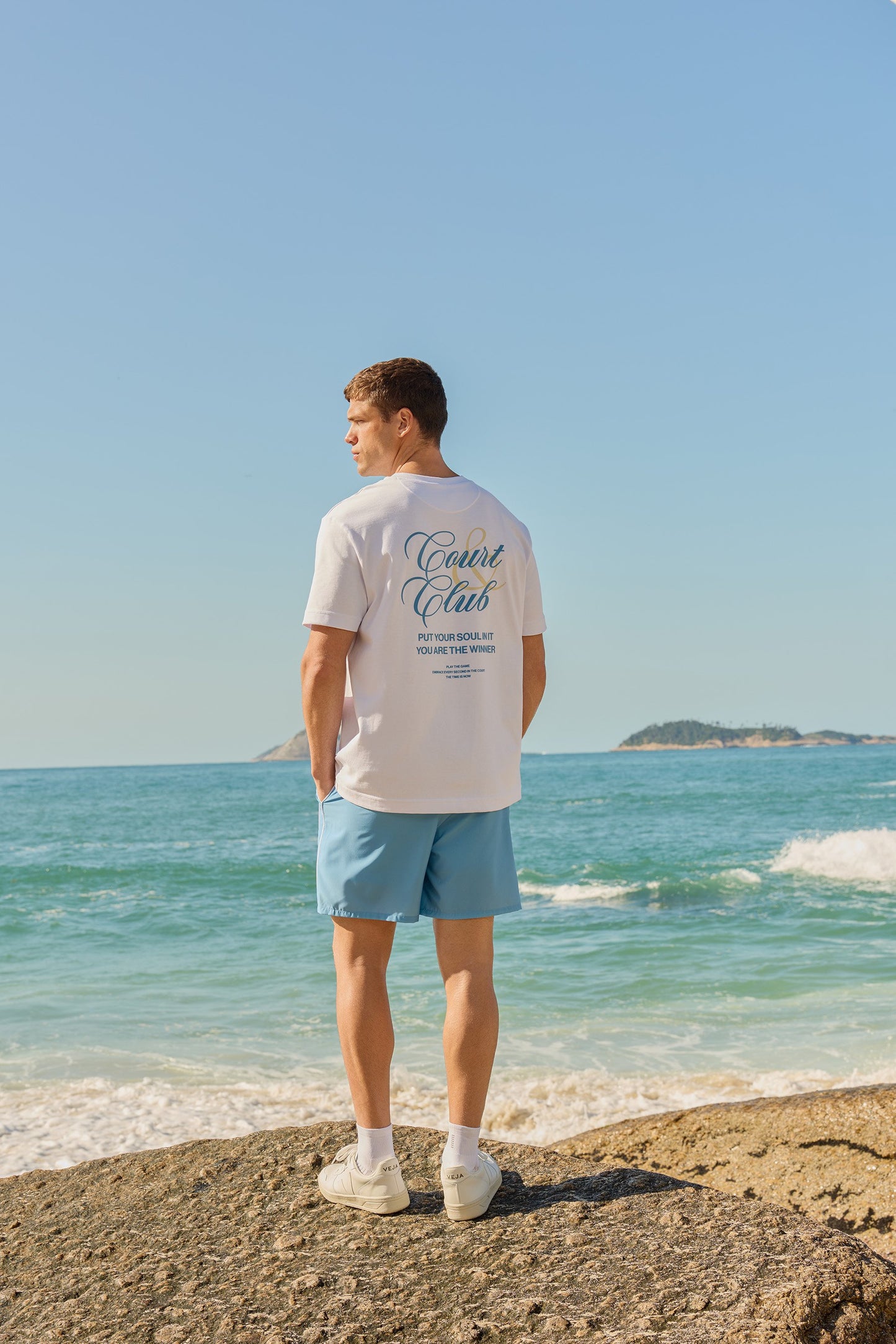 Court & Club Men's T-Shirt