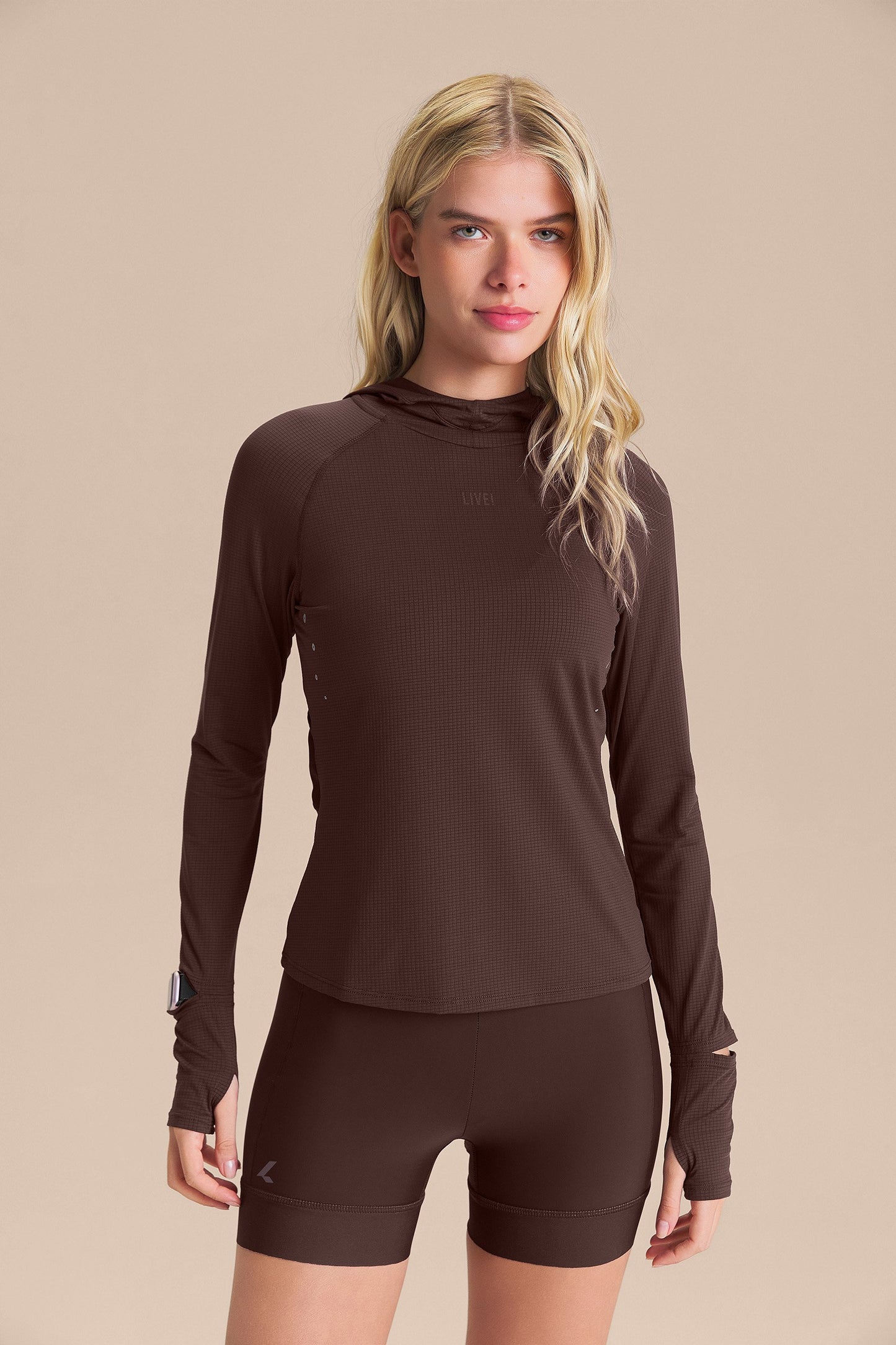 Air Move® Race Hooded LS Top