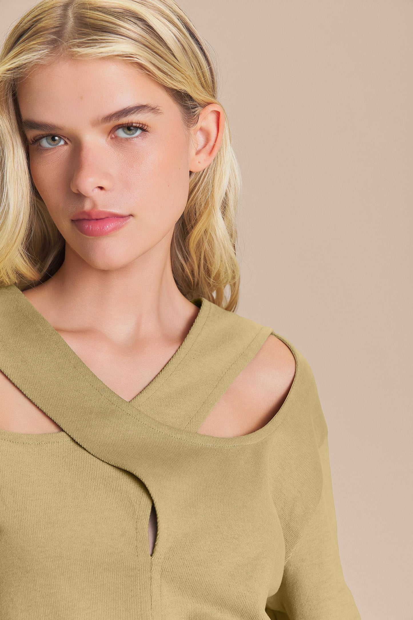 Rino Knit Split Pullover