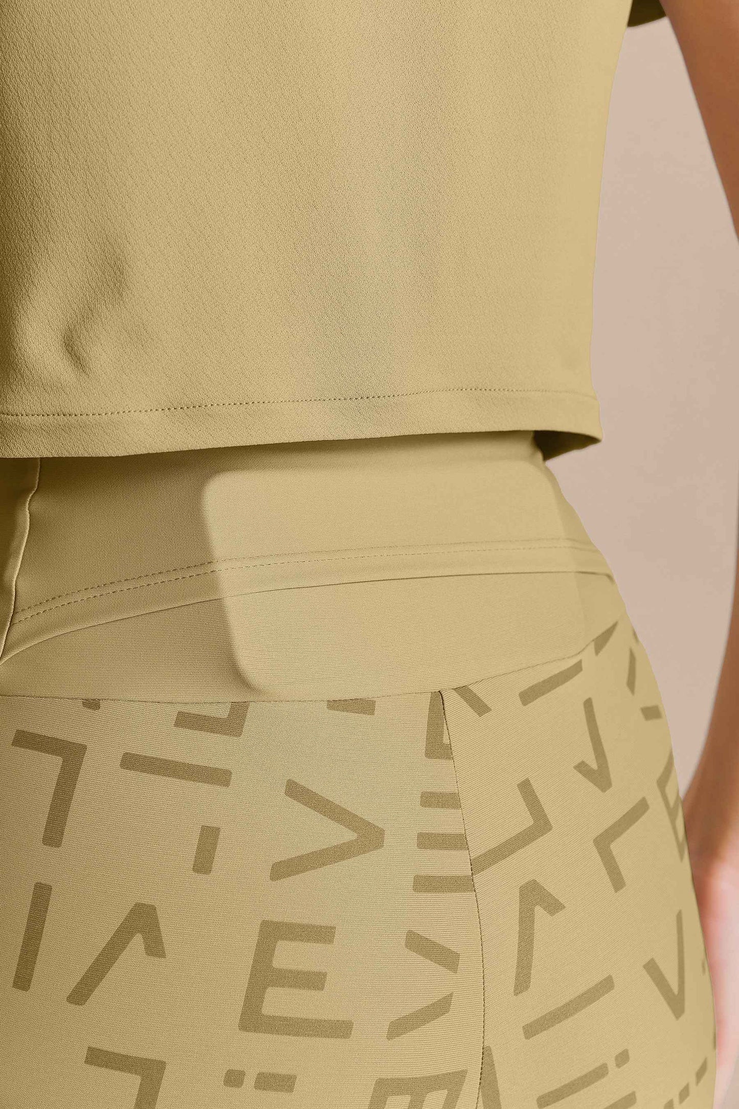 LIVE! Icon Fit Short