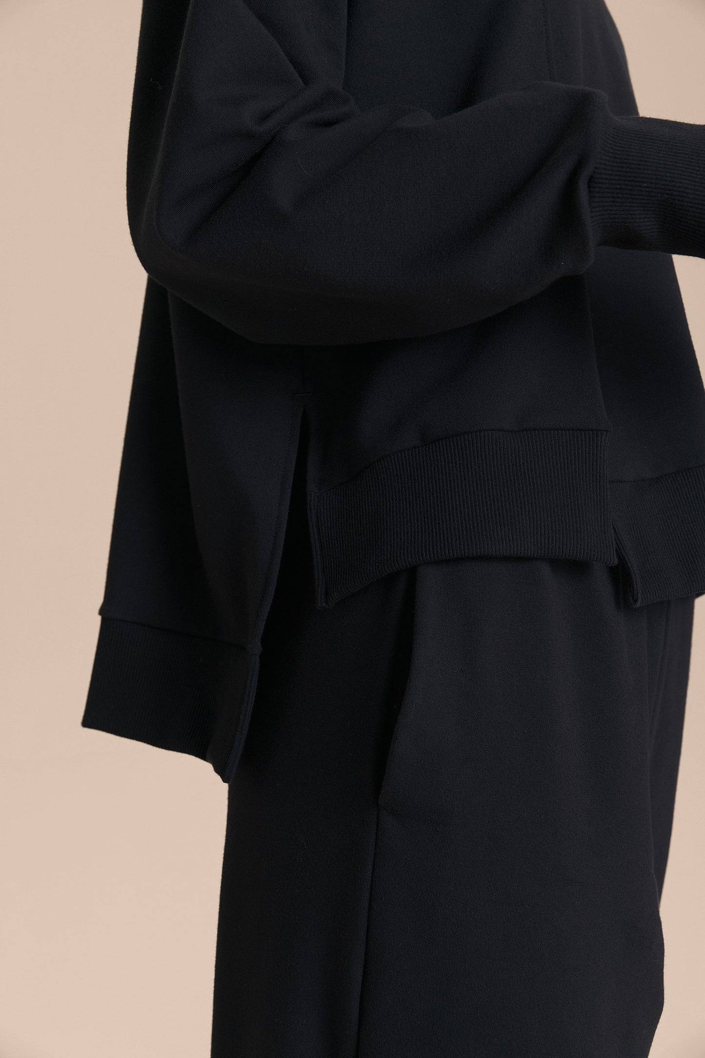 Jog Split Pullover