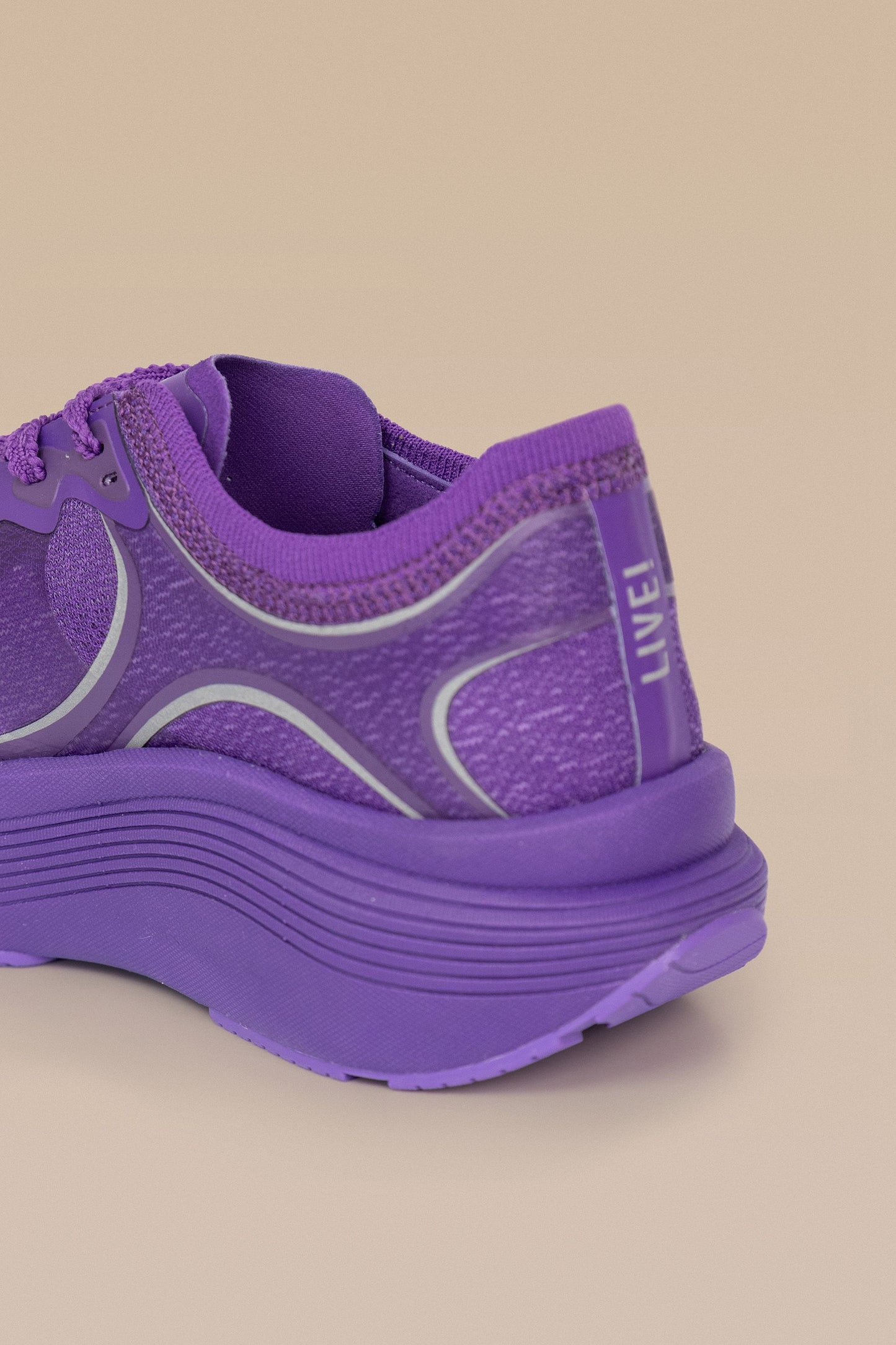 LIVE! LOOP Running Shoes