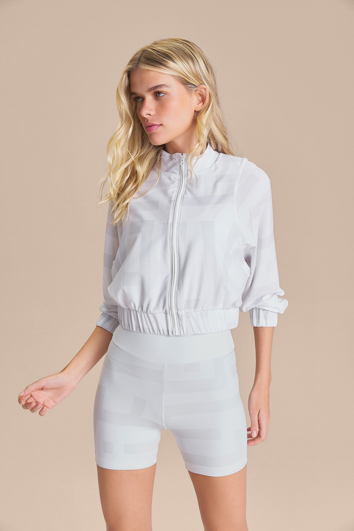 Maxi LIVE! Short