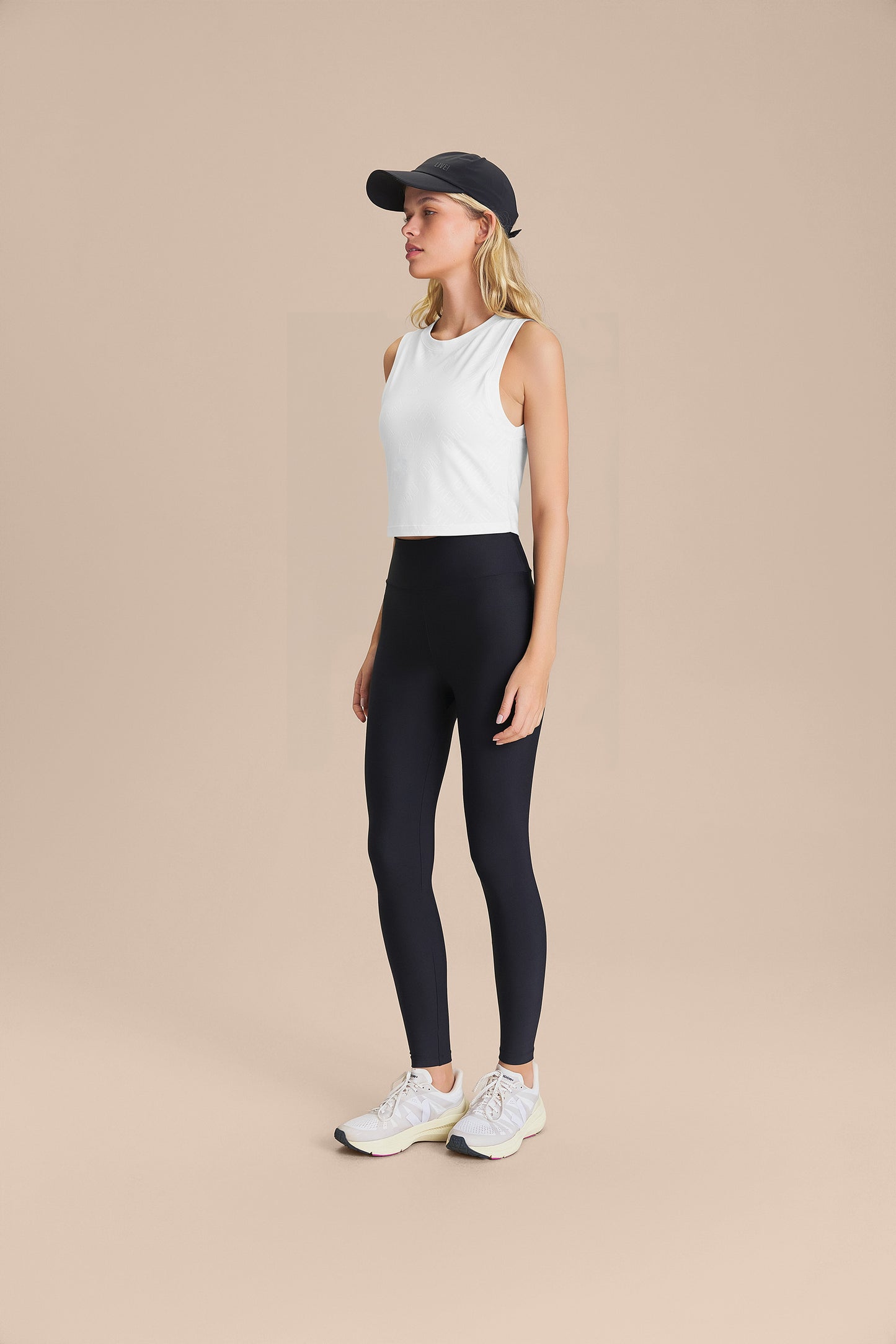LIVE! Mesh Jacquard Cropped Tank