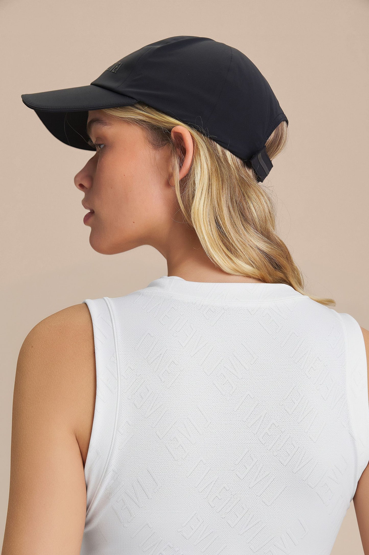 LIVE! Mesh Jacquard Cropped Tank