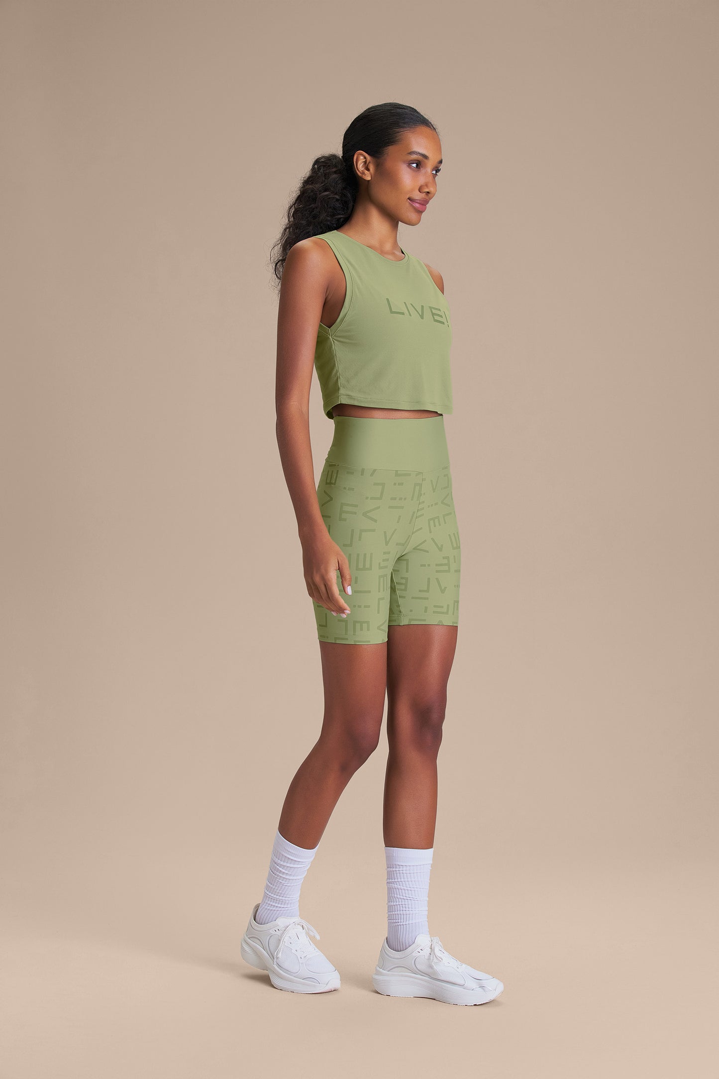 LIVE! Icon Short
