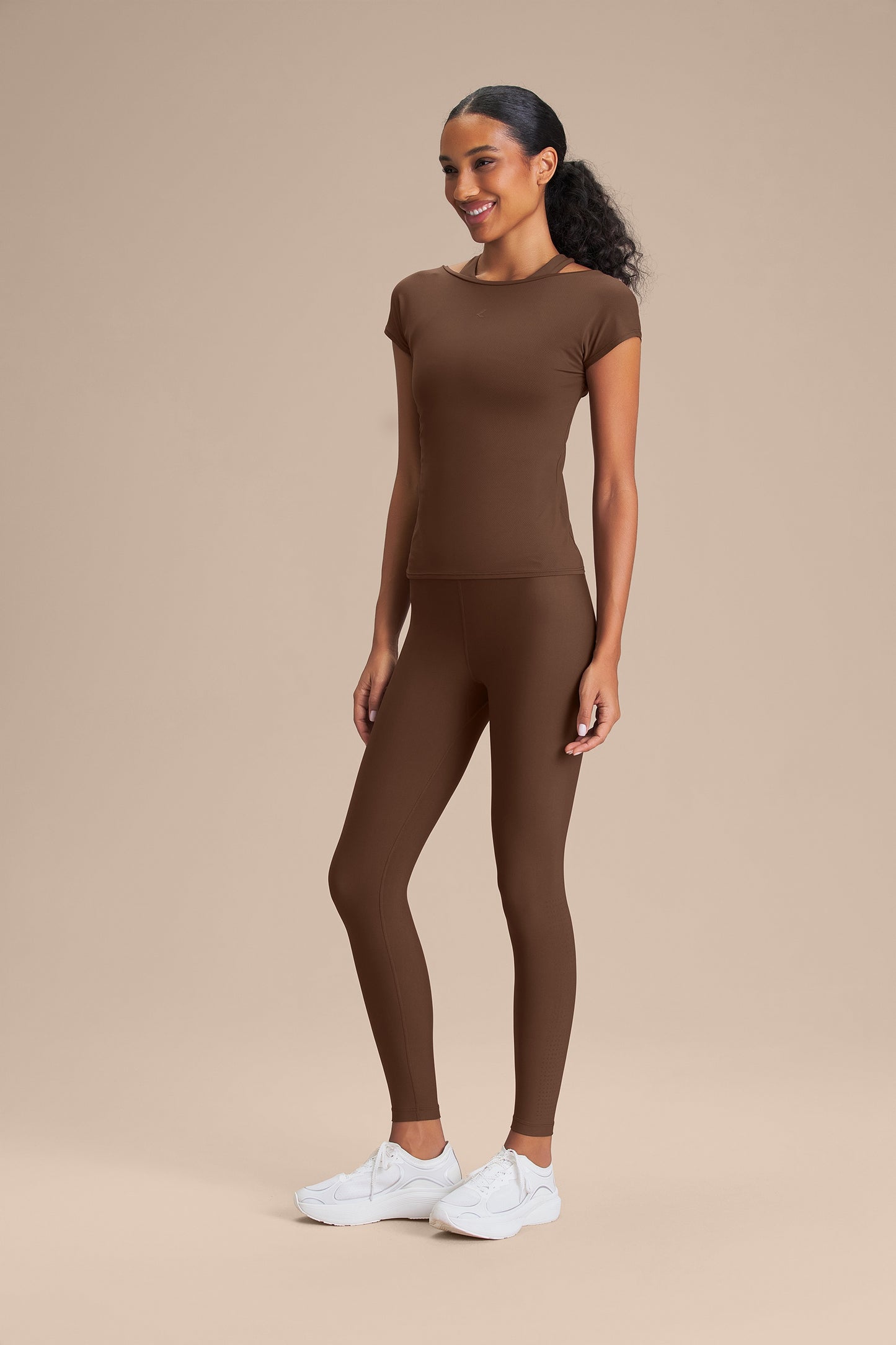 Action Skin Arc Top