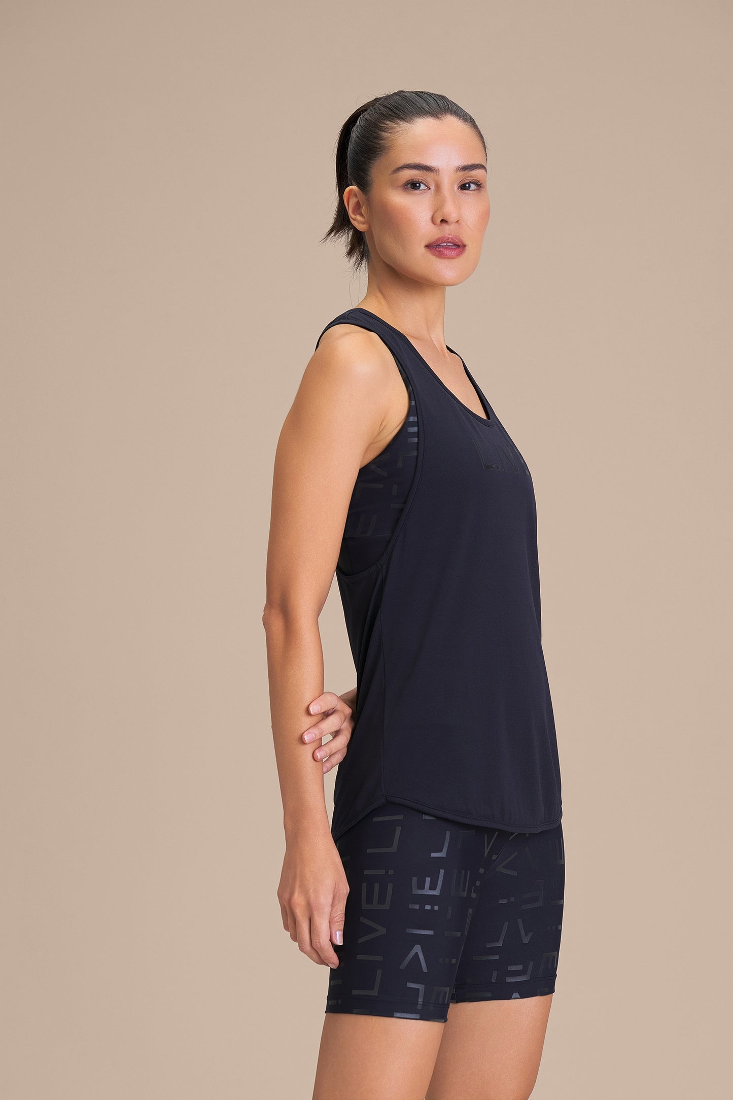 LIVE! Icon Short