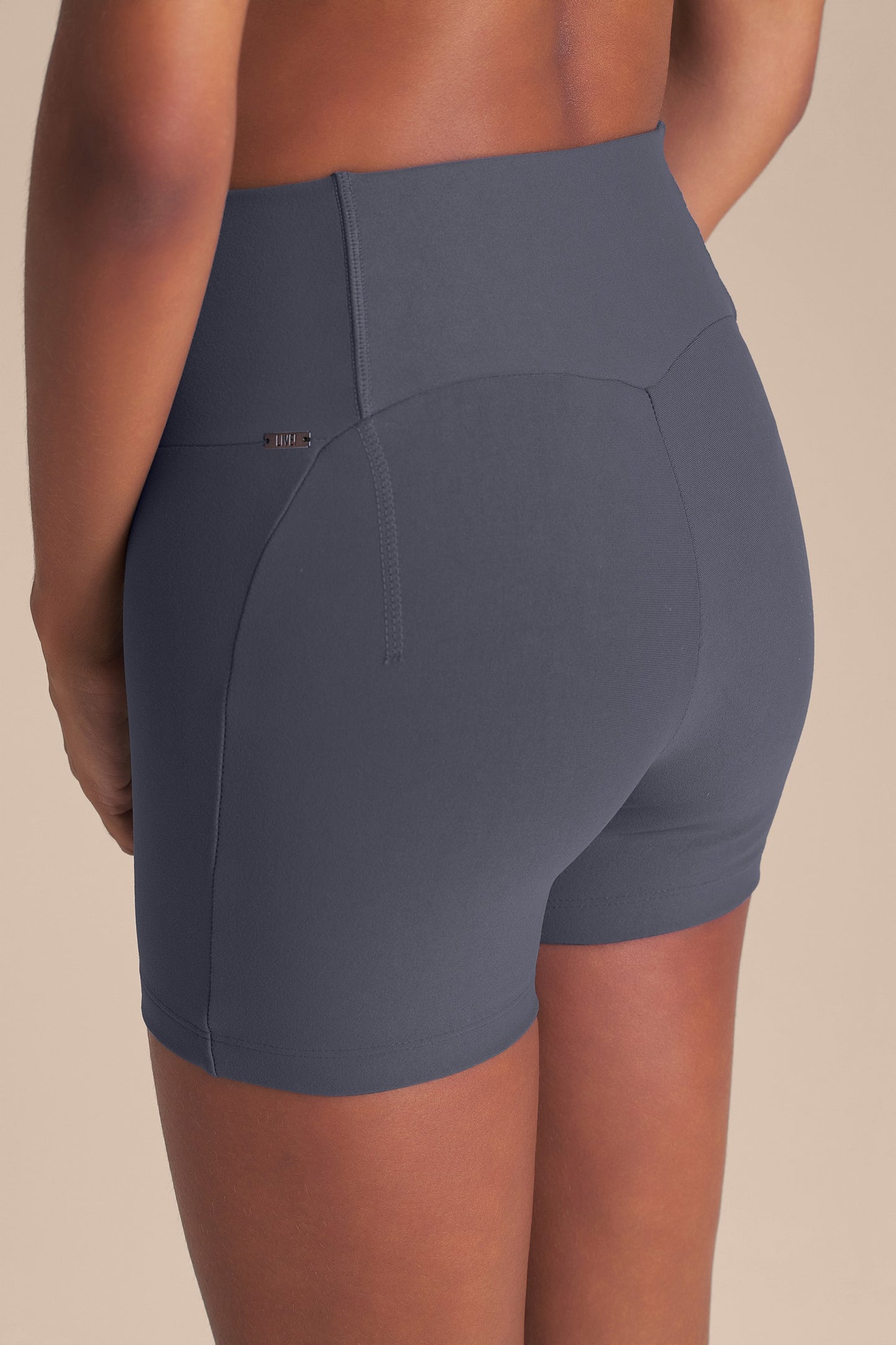 Melt Square Short
