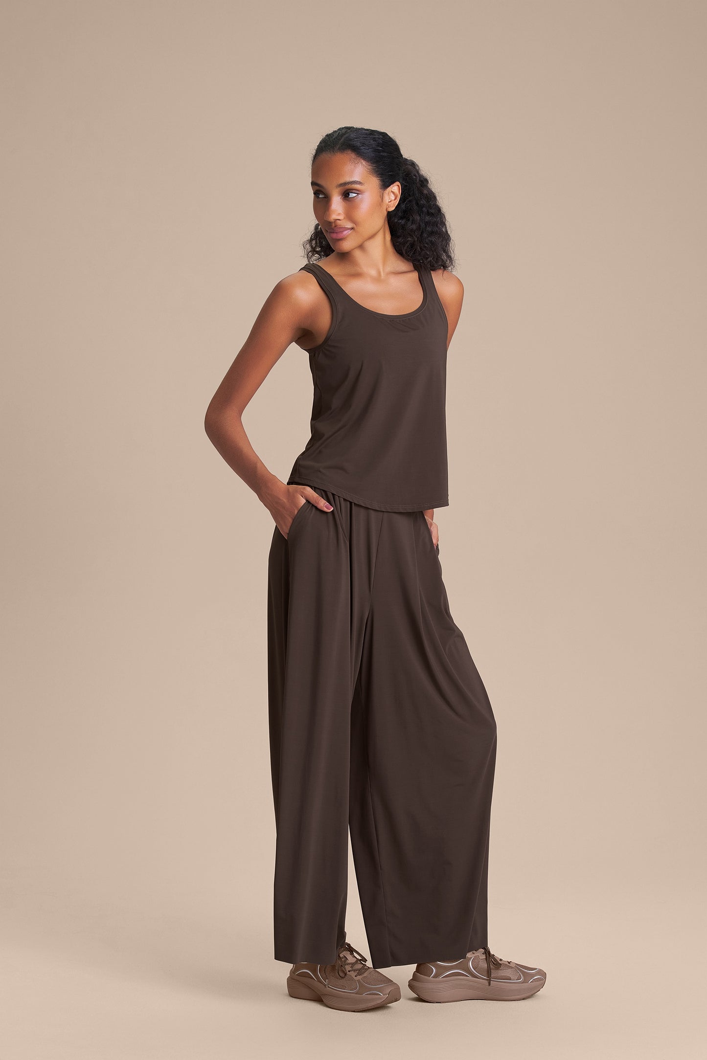 Wide-Leg Pant
