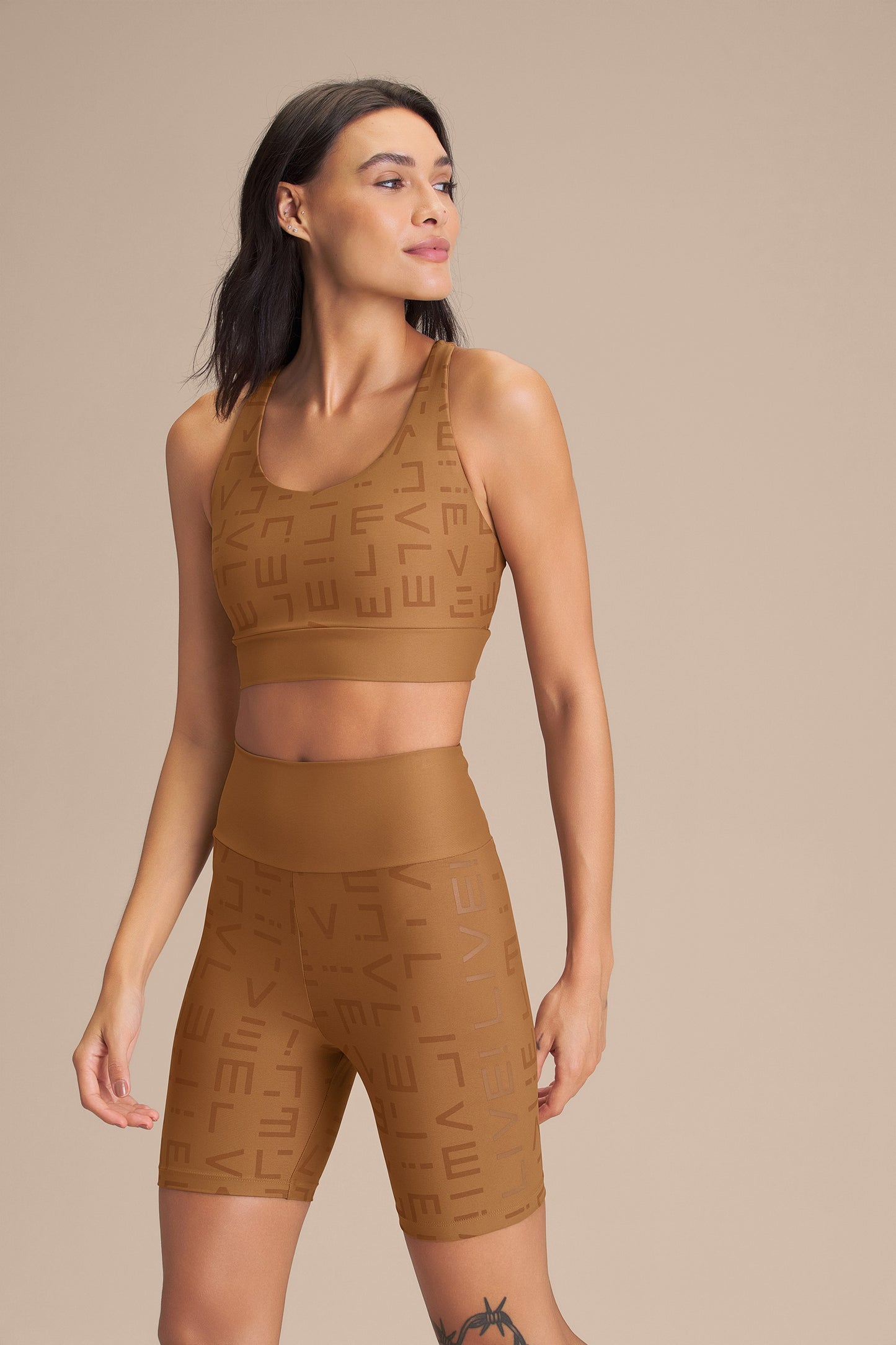 LIVE! Icon Short
