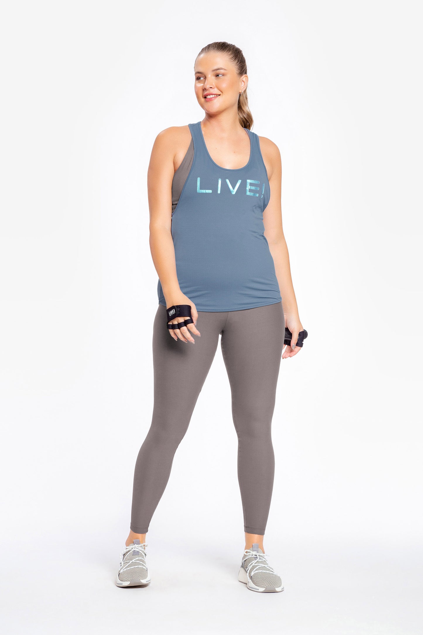 LIVE! Holographic Basic Tank