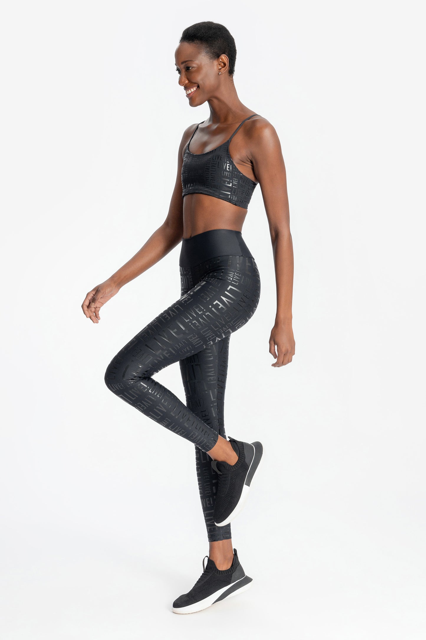LIVE! Essential Legging