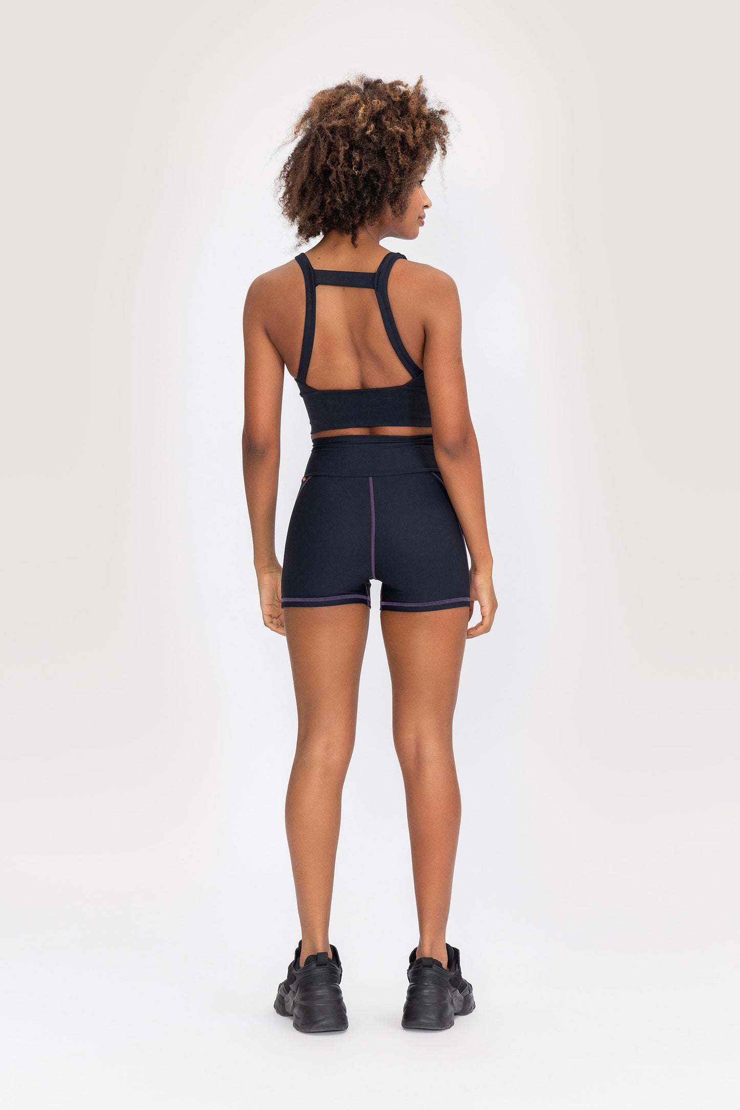 Streamline Fit Shorties