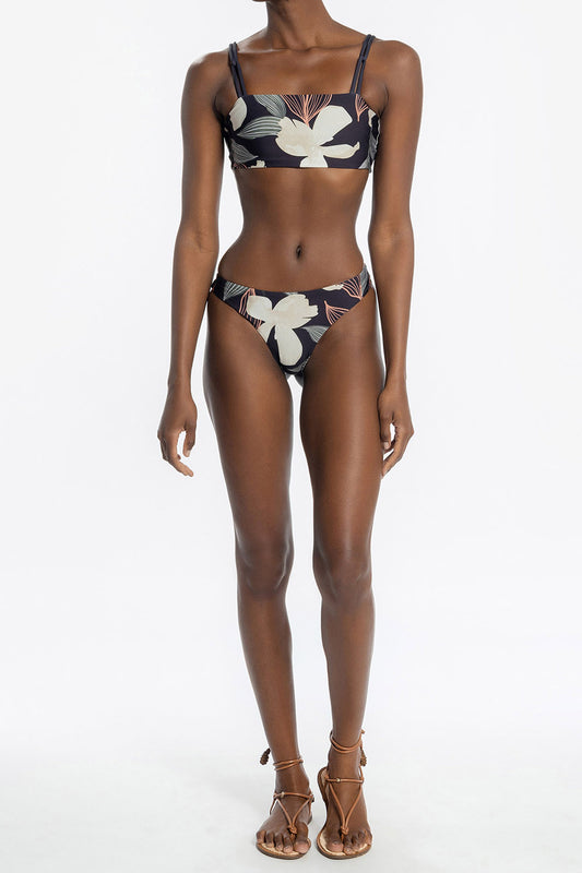 Essence Lux Bottom