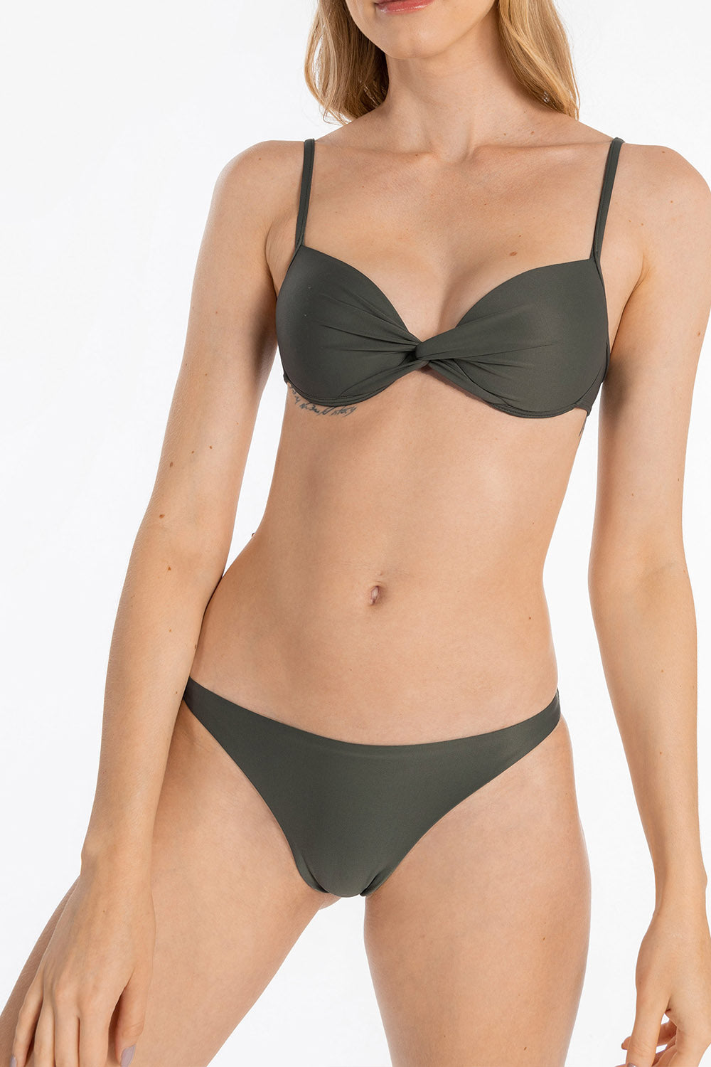 Essential Classic Bottom