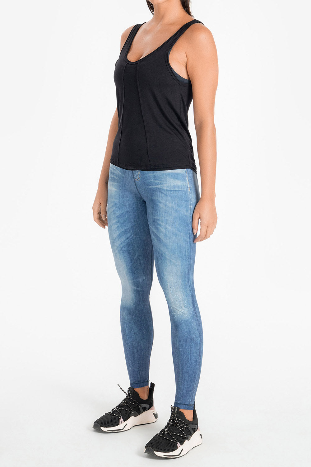 Comfy V Tank