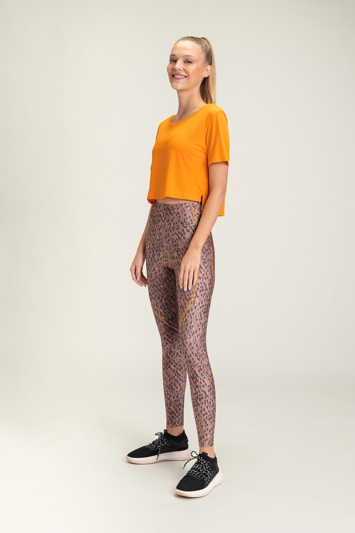 Crop Top Live!