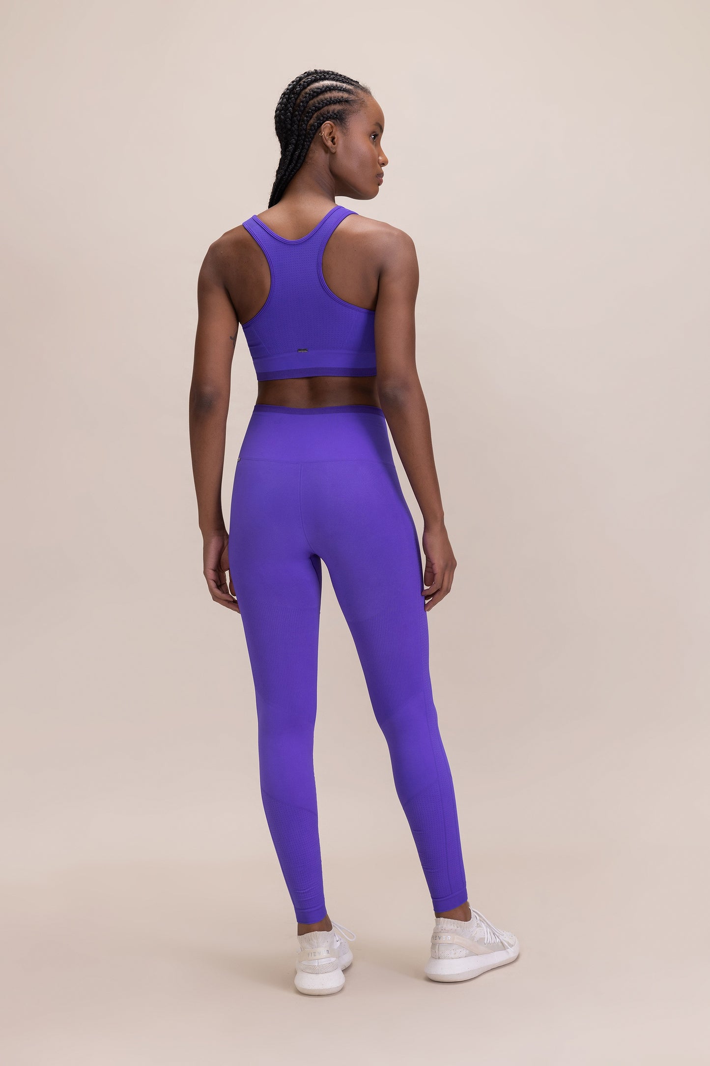 Seamless Contour Sports Bra
