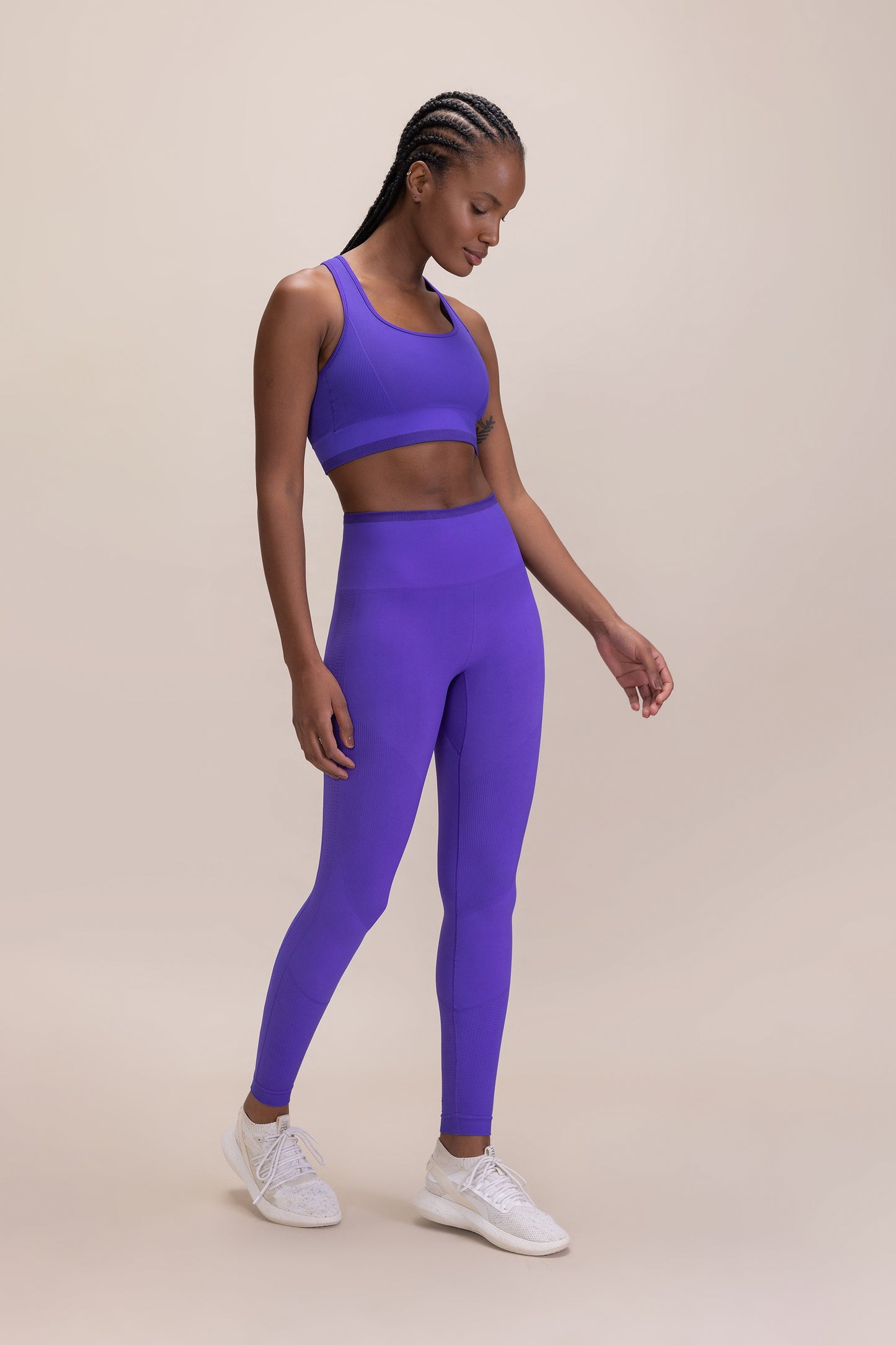 Seamless Contour Sports Bra