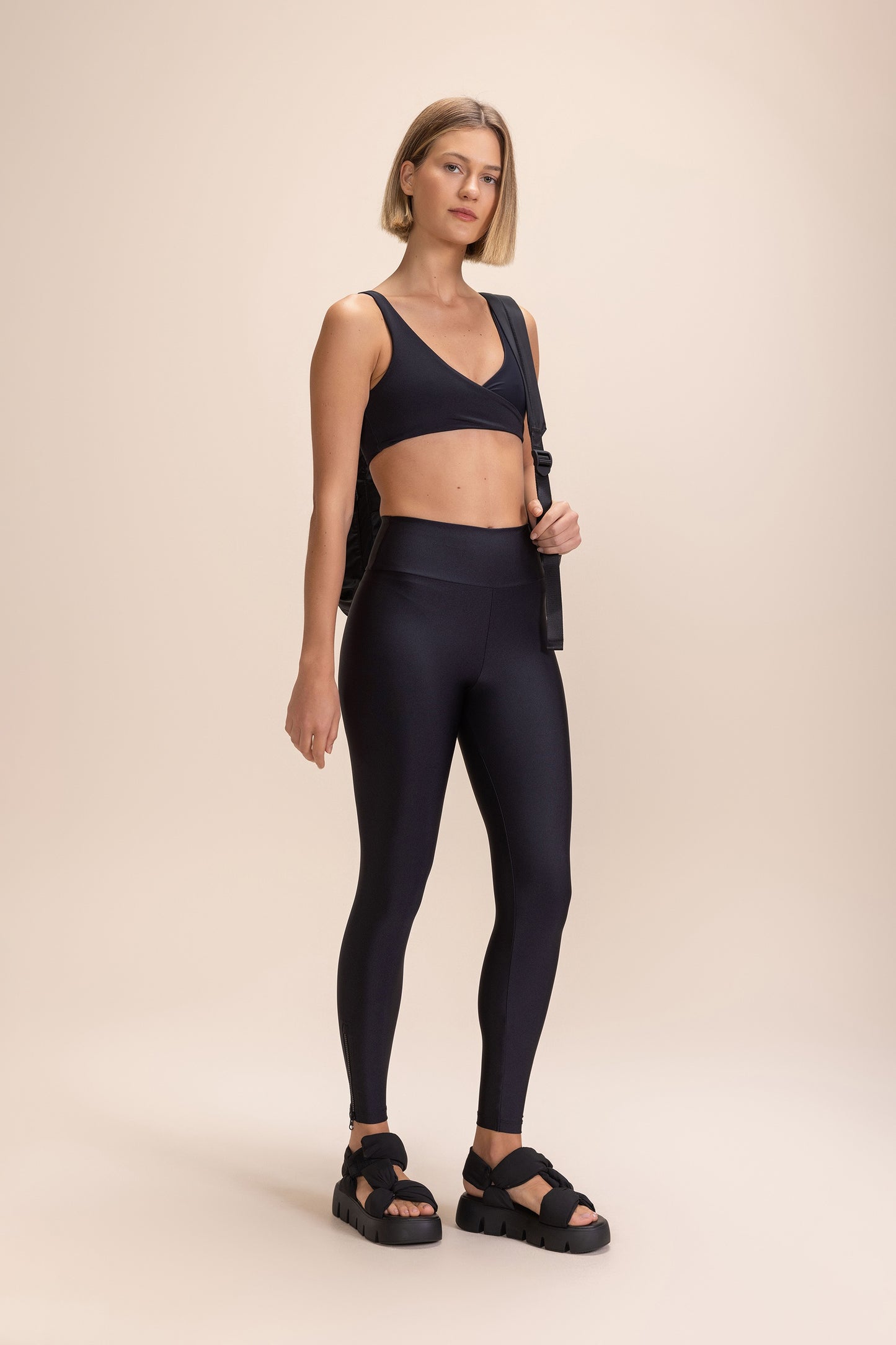 Zip Shine Leggings