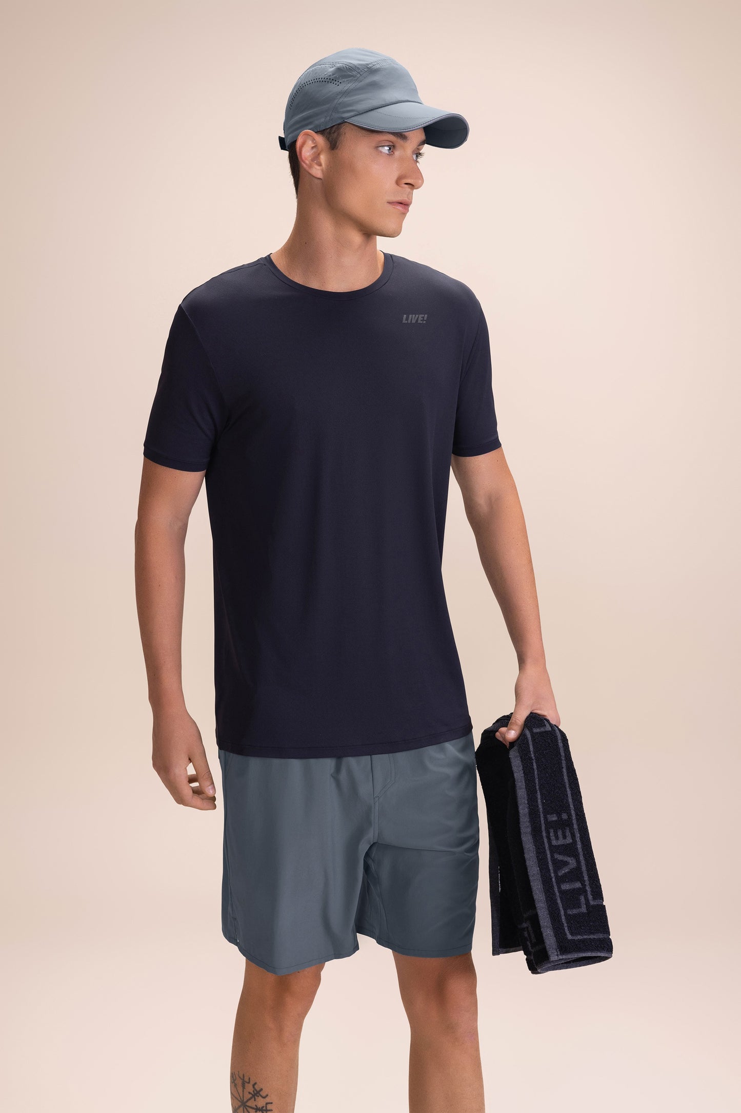 Move 8" Nylon Tech Shorts Men