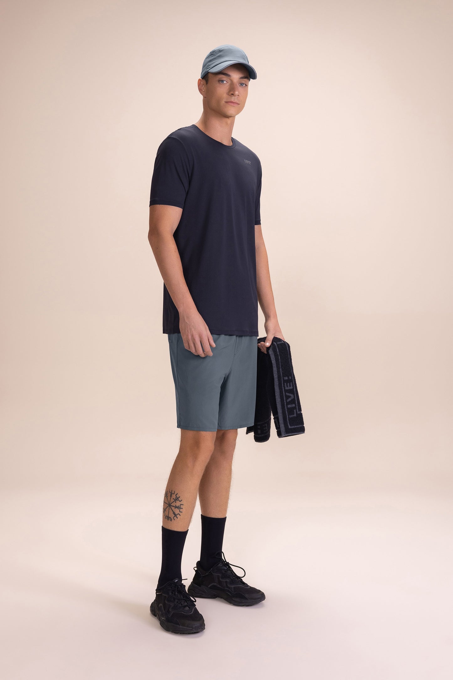Move 8" Nylon Tech Shorts Men